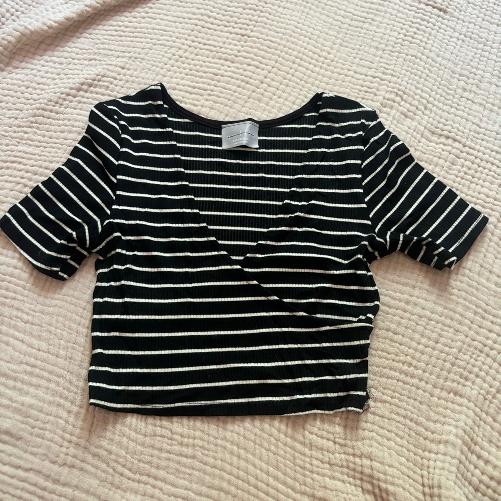 Stripe crop top. 5/$25